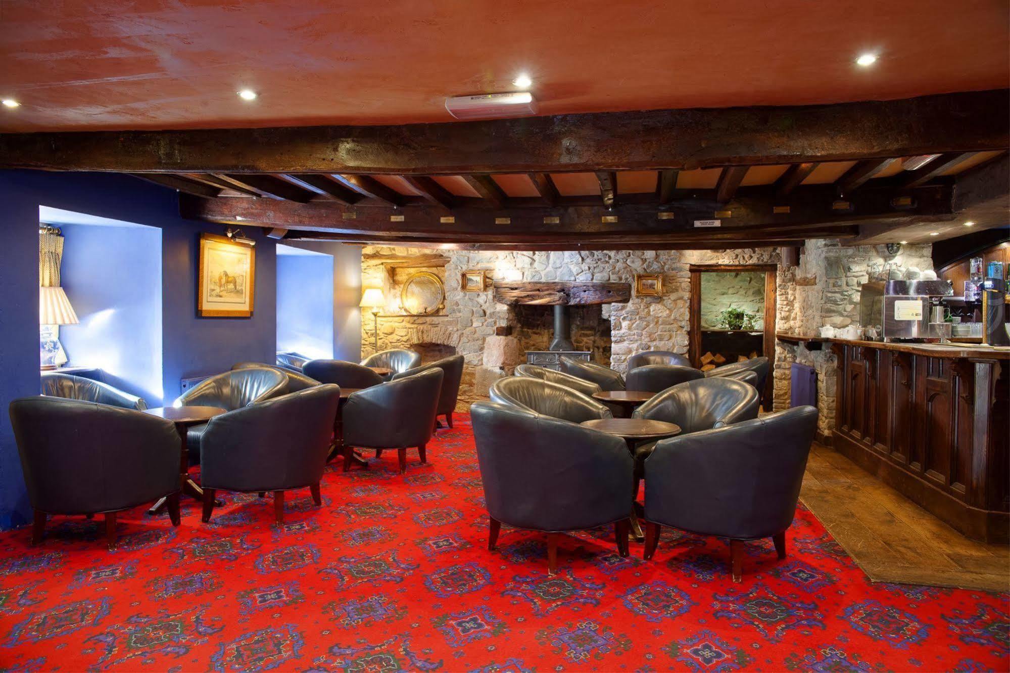 Hotel The King'S Head Llandovery Exterior foto