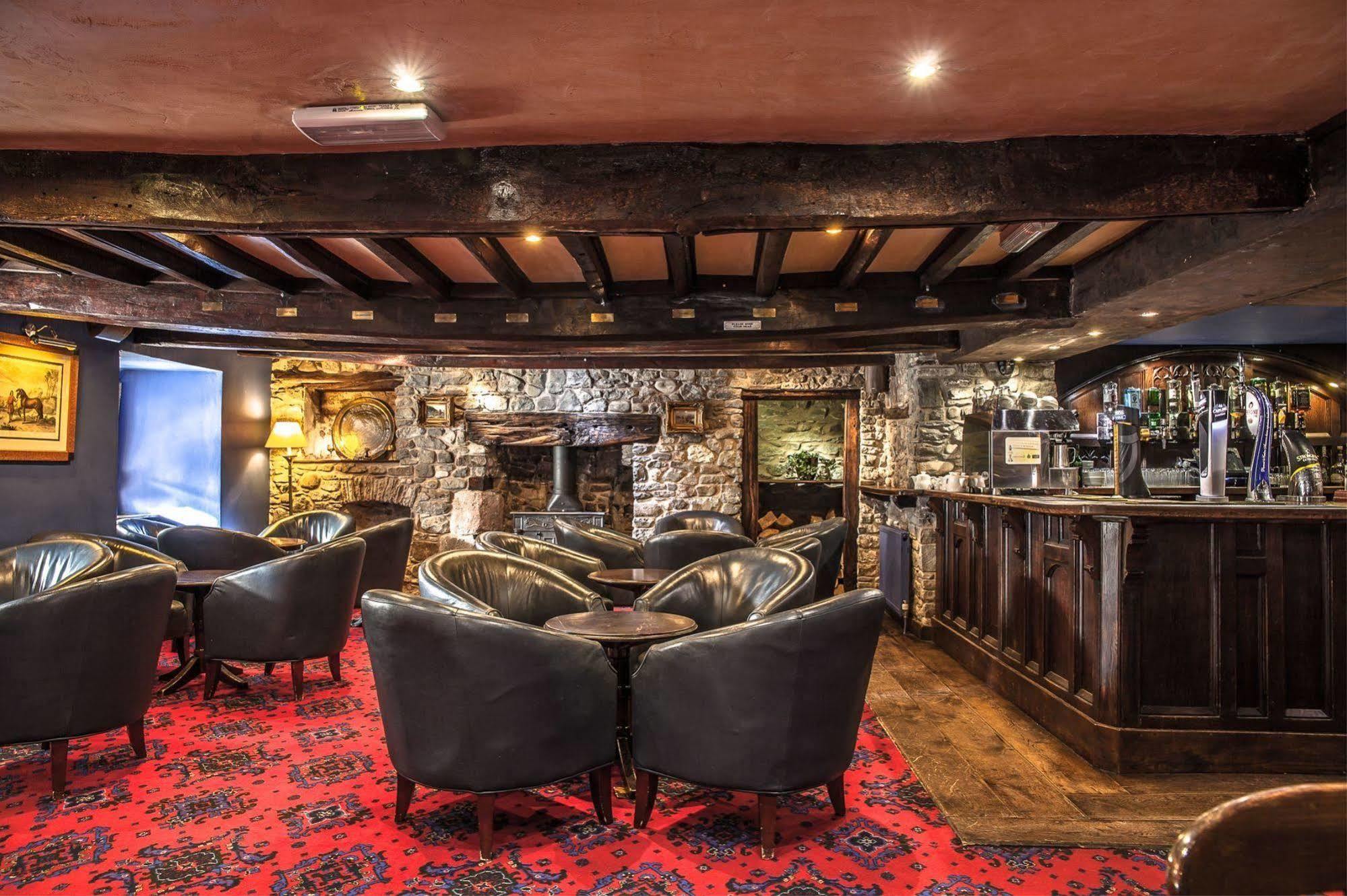Hotel The King'S Head Llandovery Exterior foto